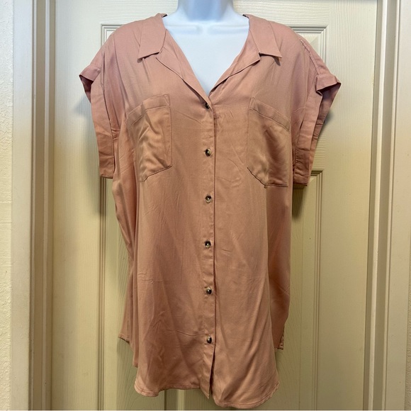 JACHS GIRLFRIEND• Short Sleeve Blush Blouse - Picture 3 of 11